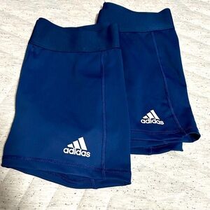 Adidas Aeroready pair of 2 shorts navy‎ women’s medium 4in inseam compression
